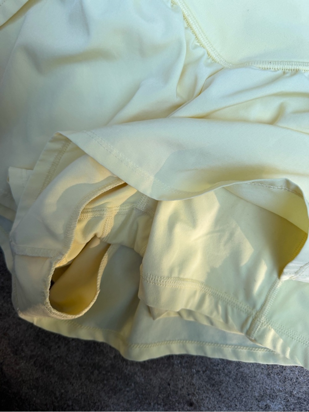 JoyLab High-Rise Crossover Waistband Athletic Skort Butter Yellow Size XS
#joyl - Picture 3 of 5